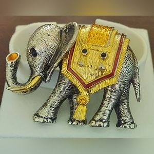 Gold/Silver-Colored Large Elephant Pin/Brooch